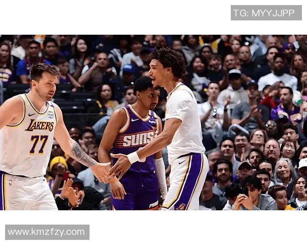 2003年湖人对决爵士的经典对抗赛回顾与精彩瞬间分析